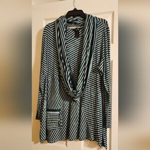 Ali Miles striped green tunic size 1X  w/long sleeves & matching scarf